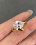 5.2-Carat Lab-Grown Oval Diamond Ring: E Color, VVS2 Clarity in 18K Gold