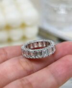 Emerald-Cut Lab-Grown Diamond Eternity Band - 图片 3
